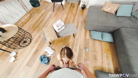 Голодная и возбужденная