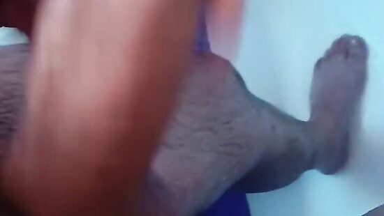 Кончаю в душе