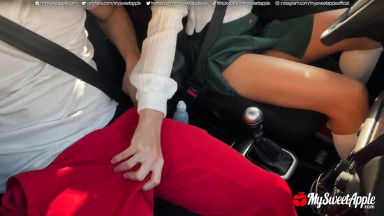 Сначала освоим рычаг коробки передач