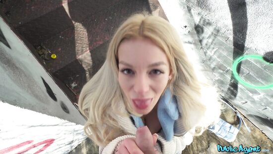 Блондинка из Германии