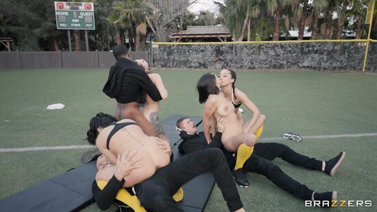 День разврата. Часть 4