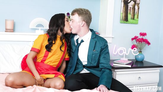 Две девицы на мели