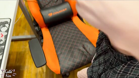 Откуда деньги на скины в Valorant?