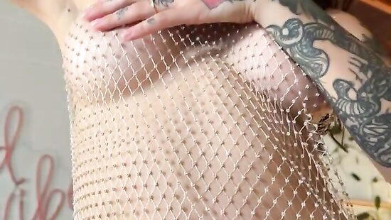 Do you like what I am wearing?