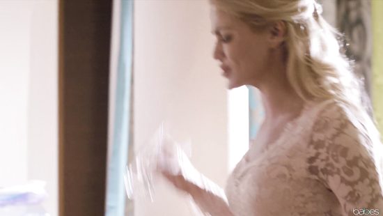 За долги мужа супруга согласилась на ЖМЖ групповуху с богатой телкой