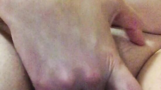 Я балуюсь со своїй  киськой