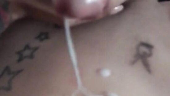 Выходит напряжение