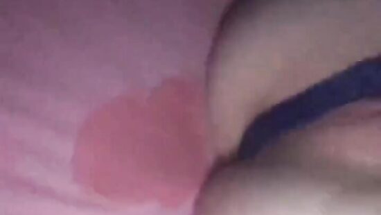 Немножко опписалась, когда играла с кисой))