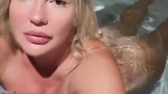 Не хватает кого-то рядом