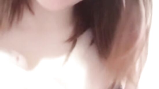 Устроил подружке романтический вечер 