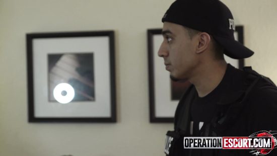 Испуганная проститутка согласилась на жёсткий секс с полицейским