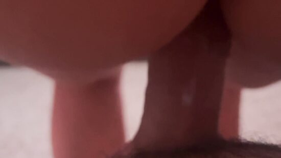 С пробкой в моей попке