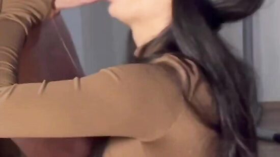 Мой горячий ротик его личная игрушка