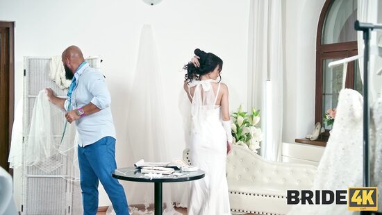 Ах, этот свадебный цветок...