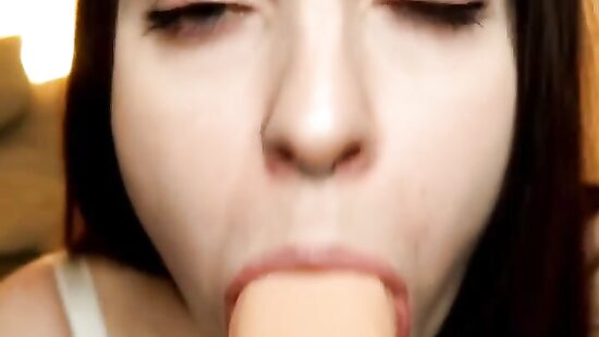 В секс-игрушках много минусов, но есть и плюсы...