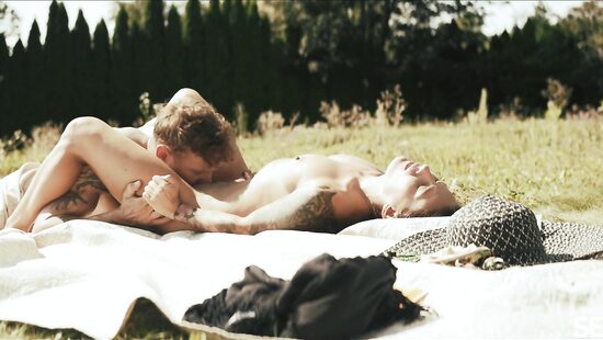 Соколиный глаз