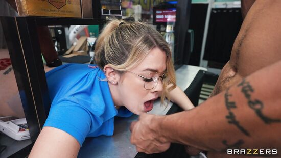 Жадность до оргазма доведет