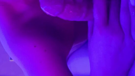 Очень слюнявый