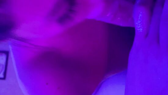 Очень слюнявый