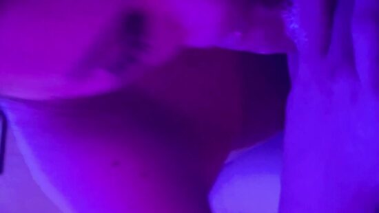 Очень слюнявый