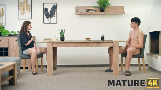 Нянька и член-встанька