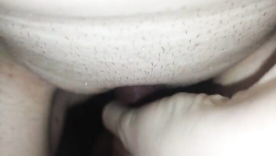 Секс письки с верху на твёрдом члене