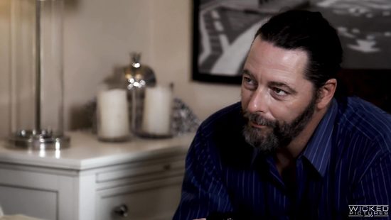 Мужья импотенты смотрят как сексапильные жены трахаются с любовниками