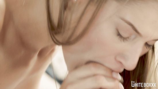 Заявился рано утром к худенькой подруге и красиво её трахнул