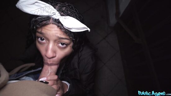 Бразильская фея Вики Менаж