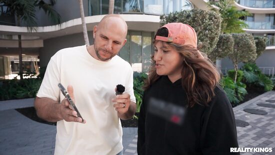 Кто знает порно, тот получает оргазм