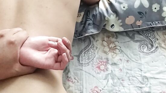 Кончил наружу.