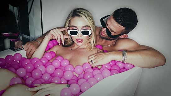 На сиськах с амортизацией