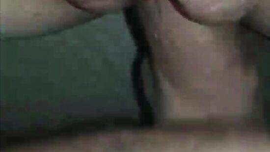 Трахаю пышную сучку