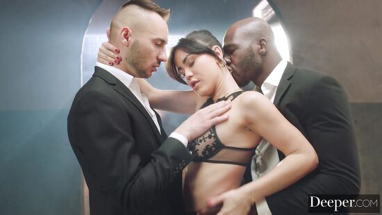 Сама не своя, пока не кончит