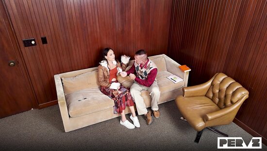 Маленькие сиськи не лечатся психотерапией