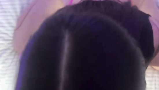 Сосет член с заглотом