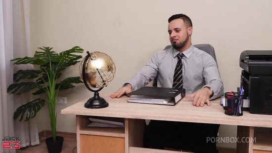 Будет уволен... на хуй