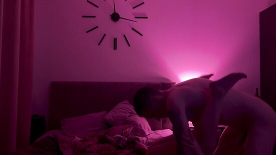 Пока она не видит