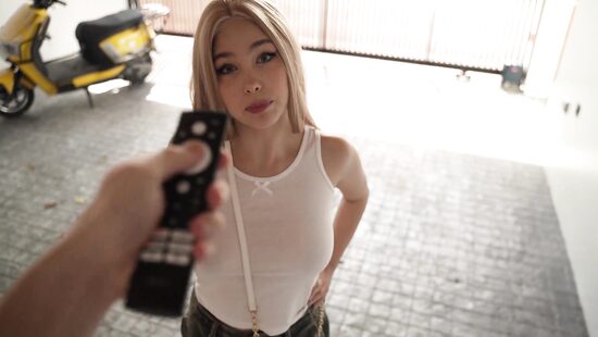 Застыла во времени, пространстве и на члене