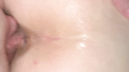 Шлюшка брюнетка