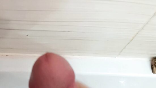 Снова в ванной)