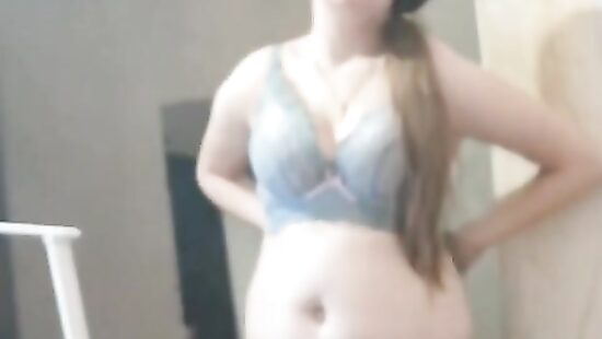 Снимаю бюзгальтер