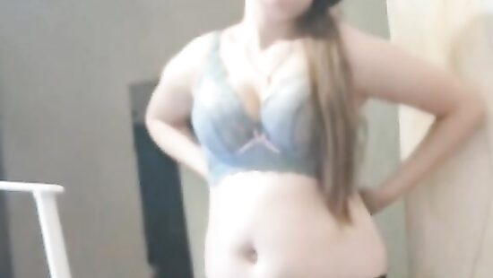 Снимаю бюзгальтер