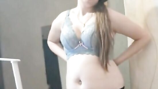 Снимаю бюзгальтер