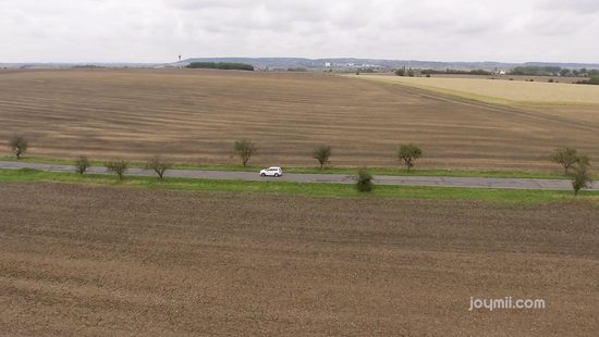 Узкоглазая автостопщица соблазнила водителя и дала в письку в гостинице