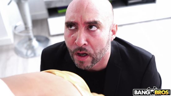 Исполнила давнюю мечту и получила множество оргазмов при двойном проникновении